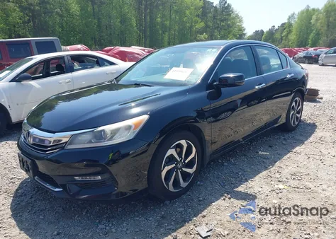 2017 Honda Accord Ex z USA, uszkodzony, nr VIN 1HGCR2F73HA104251